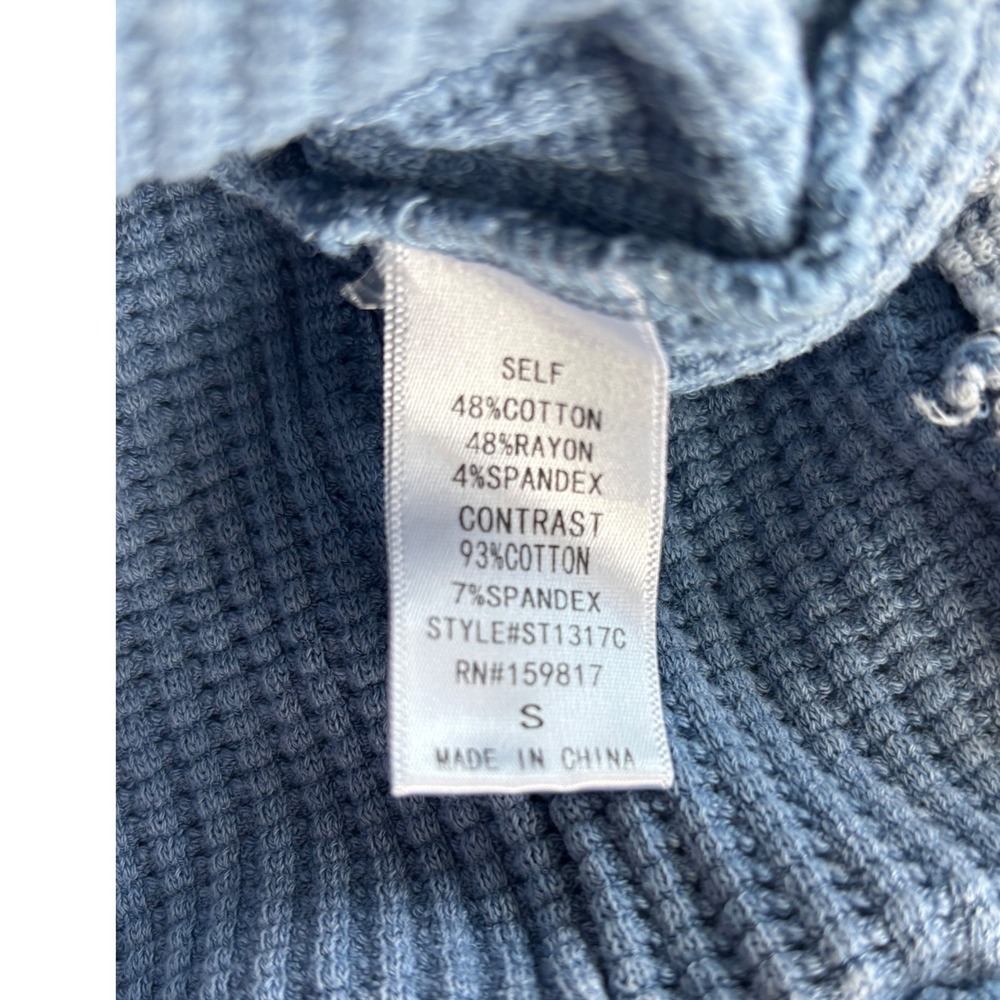 Altar'd State Blue Acid Wash Waffle Knit Cropped Thermal Top ST1317C Womens S - Picture 8 of 8